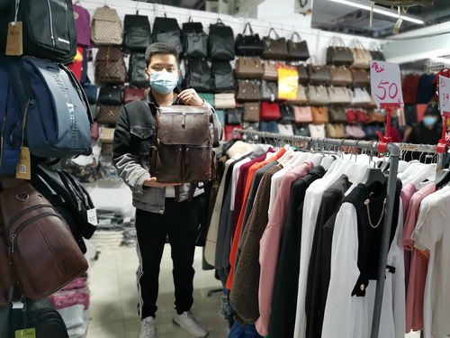 首屆春季外貿絲綢服裝商品購物節璀璨啟幕，日用百貨琳瑯滿目